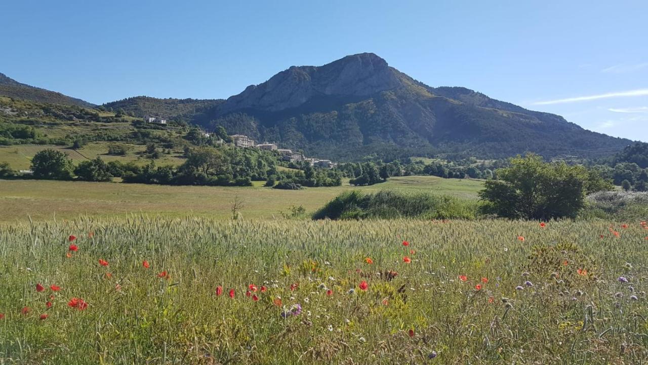 La Maison Des Soleils Διαμέρισμα Soleilhas Εξωτερικό φωτογραφία